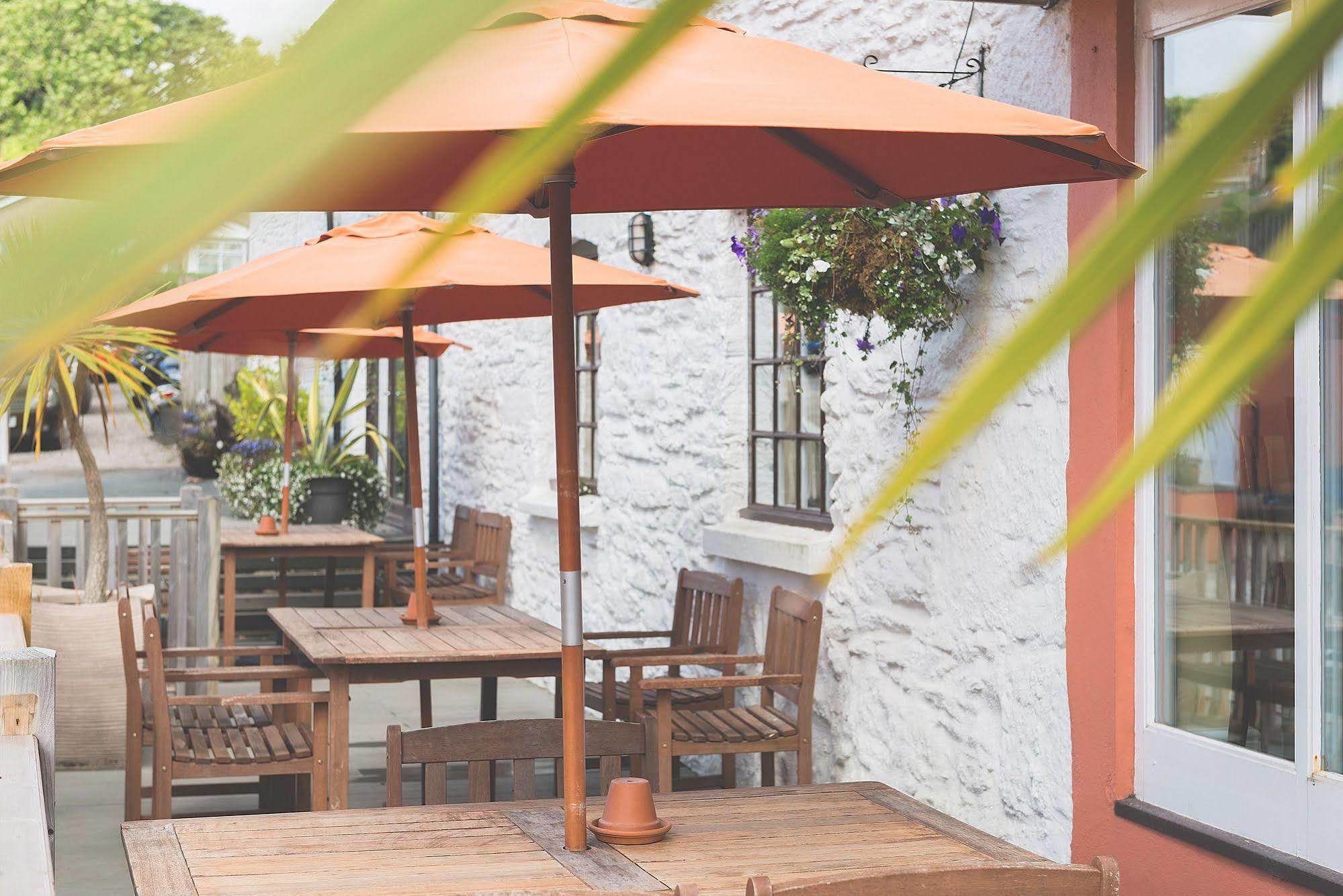 Hotel Rose & Crown Yealmpton Exterior foto